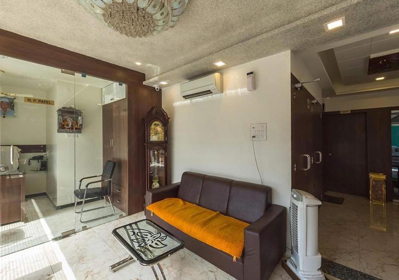 Hotel Swagatam Inn Rajkot Esterno foto